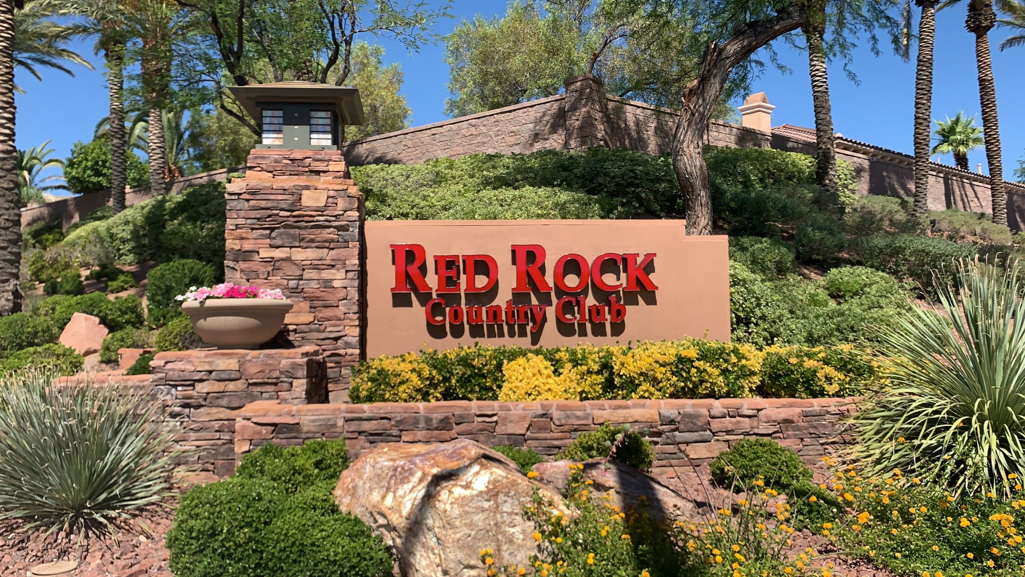 Red Rock Country Club Sign