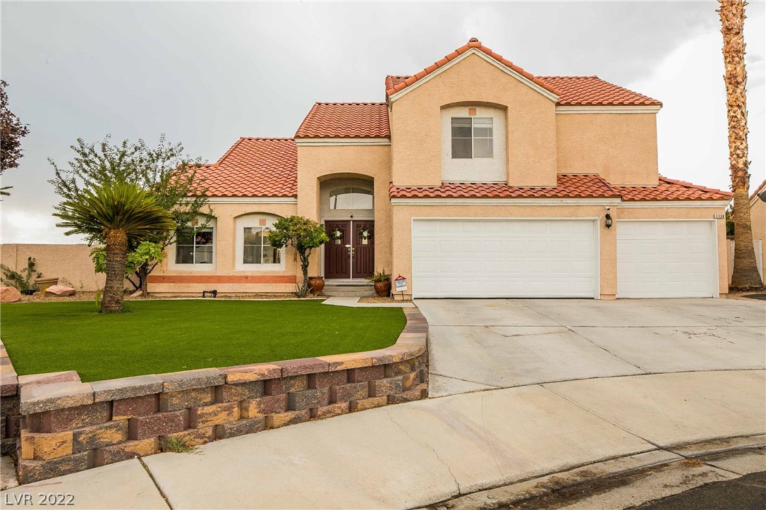 Homes for Sale in The Bluffs Henderson Real Estate