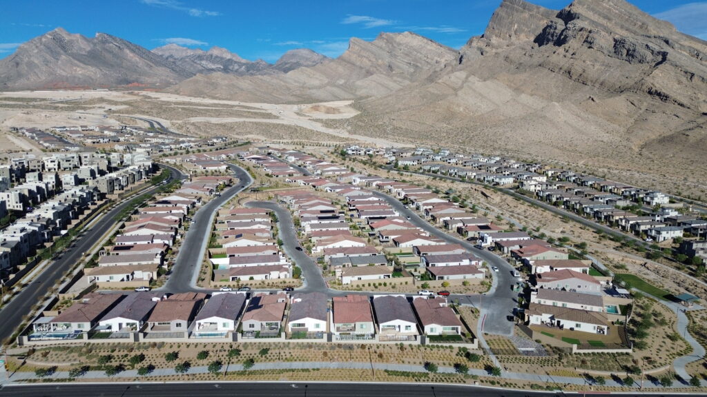 Falcon Crest by Woodside Homes